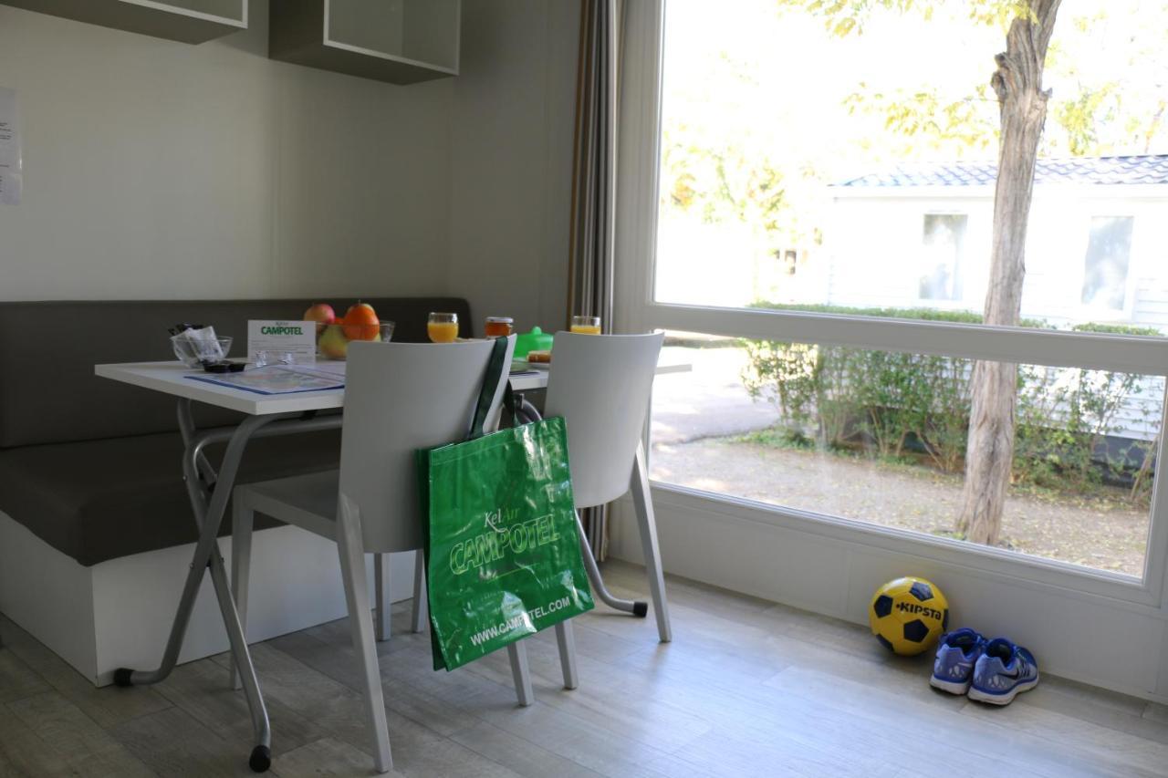 Mobile Homes By Kelair At Playa Montroig Camping Resort Tarragona Eksteriør billede